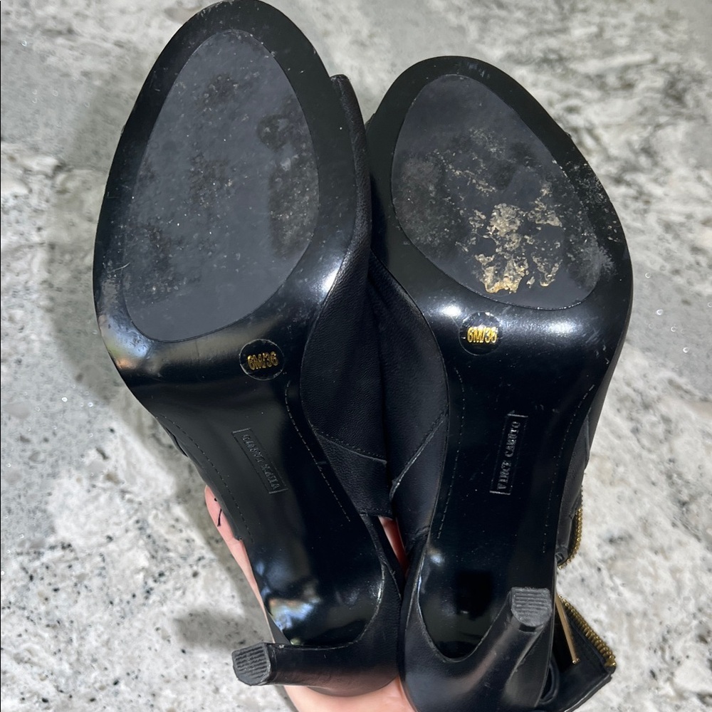 VINCE Camuto Black Leather Peep-Toe Folded-Cuff Heel Booties with Gold Size 6 - Picture 10 of 15